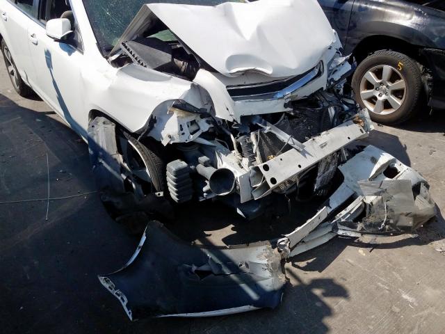 1G1ZC5EU3BF394450 - 2011 CHEVROLET MALIBU 1LT WHITE photo 9