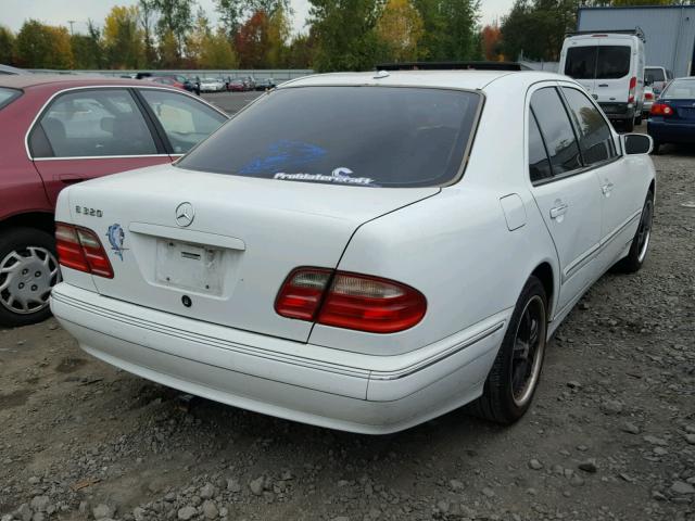 WDBJF65J0YA968630 - 2000 MERCEDES-BENZ E 320 WHITE photo 4