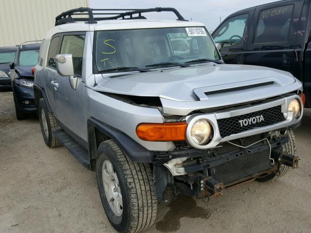 JTEBU11F970041383 - 2007 TOYOTA FJ CRUISER SILVER photo 1