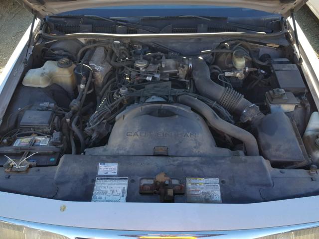 2FALP74W8VX104833 - 1997 FORD CROWN VICT SILVER photo 7