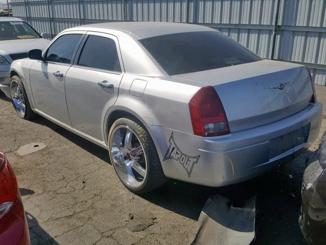 2C3KA43R37H803497 - 2007 CHRYSLER 300 SILVER photo 3