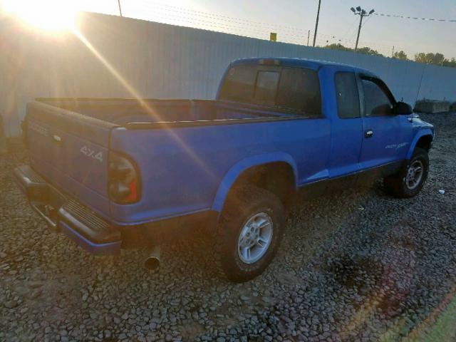 1B7GG22X9YS701989 - 2000 DODGE DAKOTA BLUE photo 4