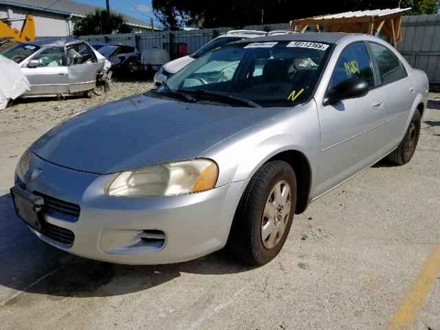 1B3EL36X32N230951 - 2002 DODGE STRATUS SE SILVER photo 2