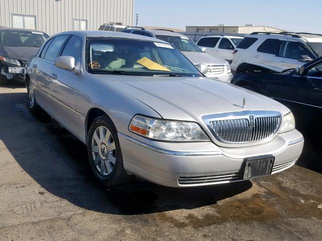 1LNHM85W55Y626148 - 2005 LINCOLN TOWN CAR S SILVER photo 1