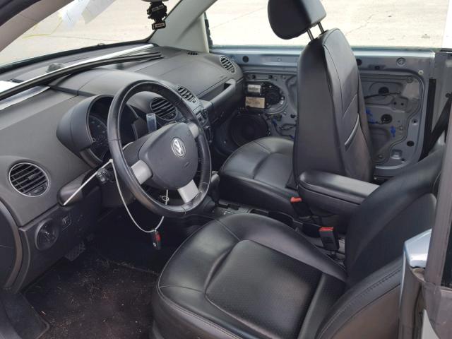 3VWRF31Y29M404159 - 2009 VOLKSWAGEN NEW BEETLE 蓝色 照片 5