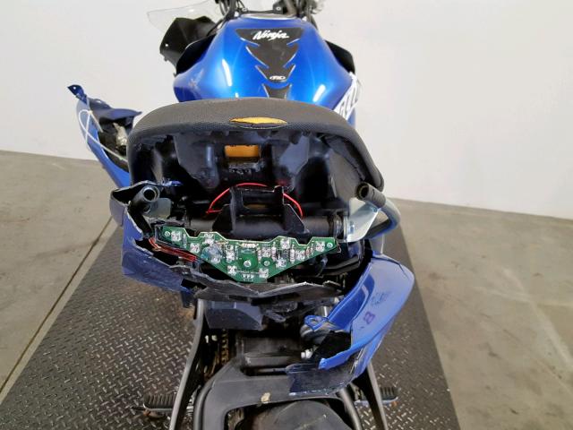 JKAEXEE12DDA11688 - 2013 KAWASAKI EX650 E BLUE photo 13