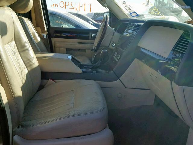 5LMFU28R24LJ36639 - 2004 LINCOLN NAVIGATOR 金色 照片 5