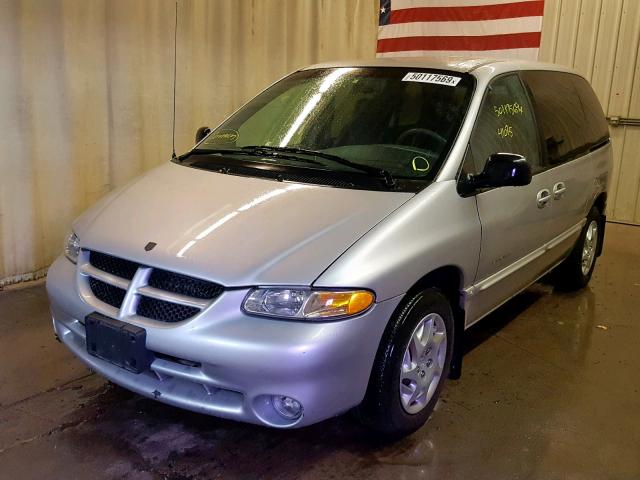 2B4GP45G4YR768358 - 2000 DODGE CARAVAN SE SILVER photo 2