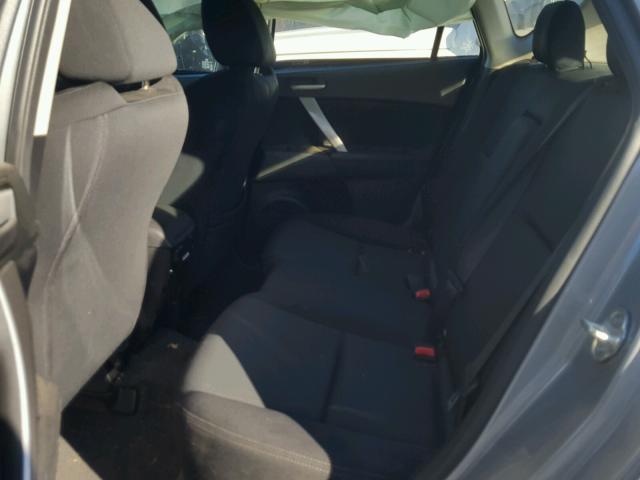 JM1BL1K64B1492309 - 2011 MAZDA 3 S SILVER photo 6