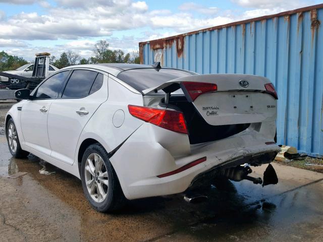 KNAGN4A70B5101562 - 2011 KIA OPTIMA EX WHITE photo 3