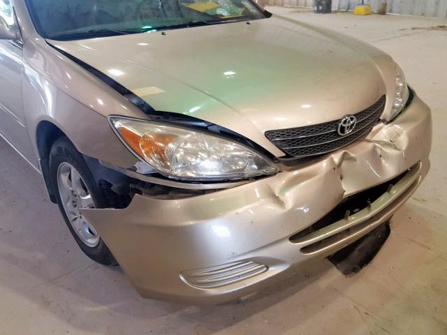 4T1BE32K32U032264 - 2002 TOYOTA CAMRY LE GOLD photo 9