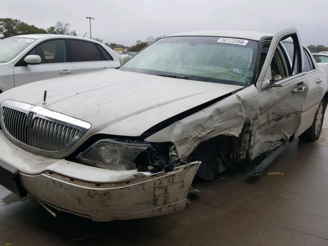 1LNHM83V47Y613694 - 2007 LINCOLN TOWN CAR D BEIGE photo 9