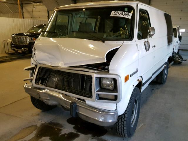 1GTGG35K4SF506517 - 1995 GMC VANDURA G3 WHITE photo 2