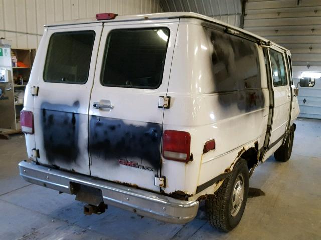 1GTGG35K4SF506517 - 1995 GMC VANDURA G3 WHITE photo 4