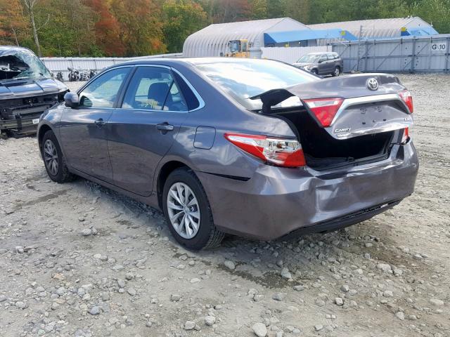 4T4BF1FK4FR451067 - 2015 TOYOTA CAMRY LE GRAY photo 3