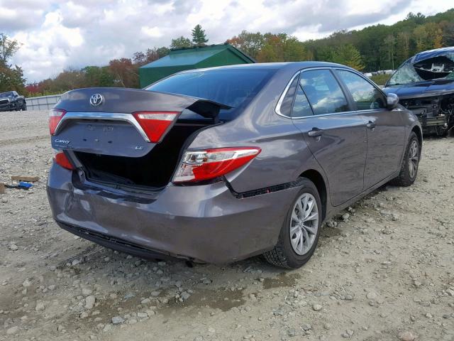 4T4BF1FK4FR451067 - 2015 TOYOTA CAMRY LE GRAY photo 4