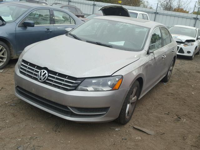 1VWBP7A38CC074806 - 2012 VOLKSWAGEN PASSAT SE SILVER photo 2