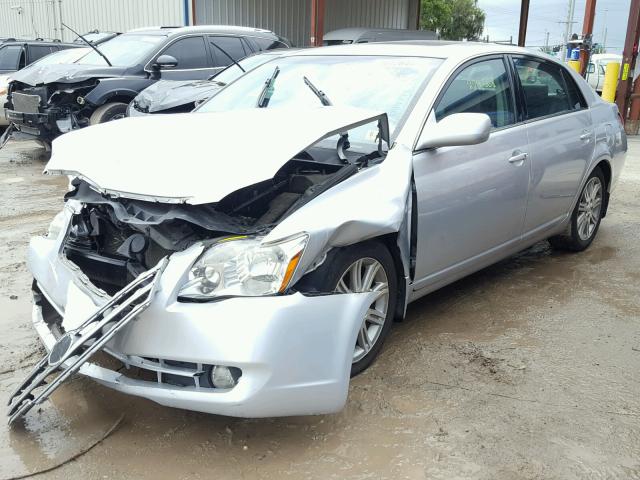 4T1BK36B25U049774 - 2005 TOYOTA AVALON XL SILVER photo 2