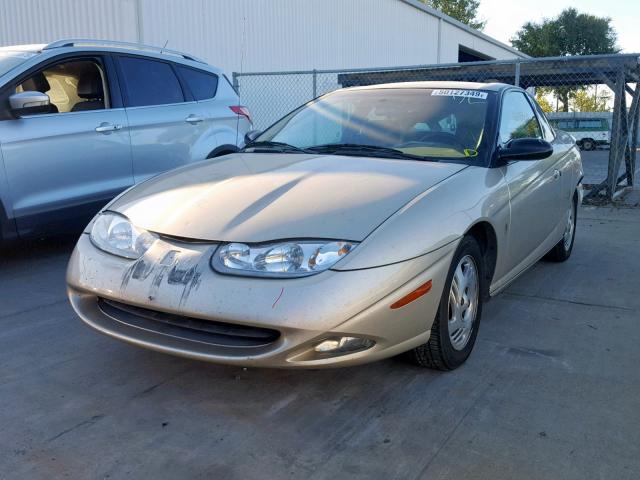 1G8ZY12701Z114930 - 2001 SATURN SC2 BEIGE photo 2