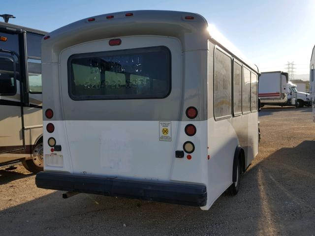 1GB9G5AG4A1163861 - 2010 CHEVROLET EXPRESS CU WHITE photo 4