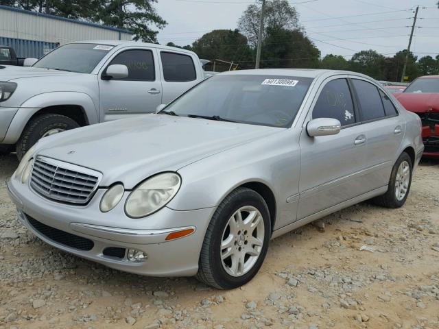 WDBUF65J13A294719 - 2003 MERCEDES-BENZ E 320 SILVER photo 2