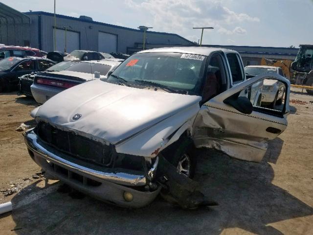 1B7GG2AN01S197449 - 2001 DODGE DAKOTA QUA SILVER photo 2