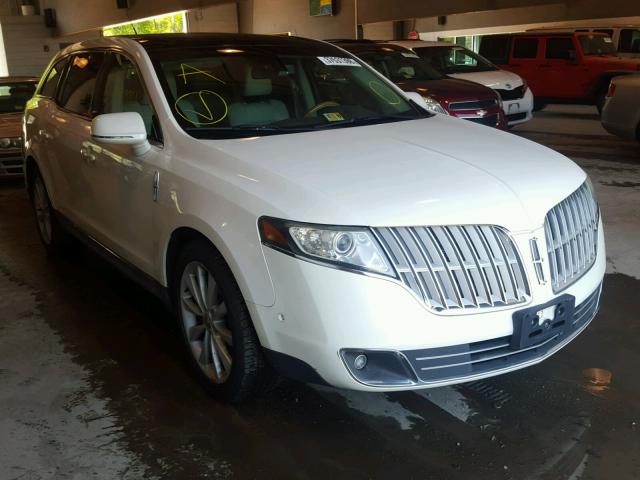 2LMHJ5AT2CBL52053 - 2012 LINCOLN MKT WHITE photo 1