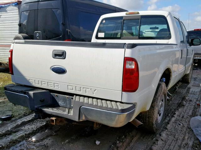 1FTWW30558EE52451 - 2008 FORD F350 SRW S WHITE photo 4