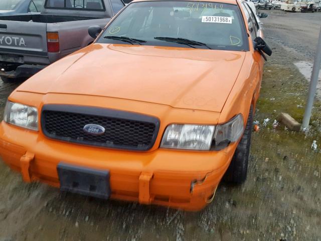 2FABP7BV7BX104629 - 2011 FORD CROWN VICT ORANGE photo 9