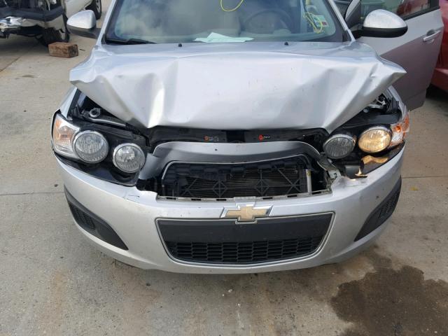 1G1JA5SH9C4200365 - 2012 CHEVROLET SONIC LS 银色 照片 7