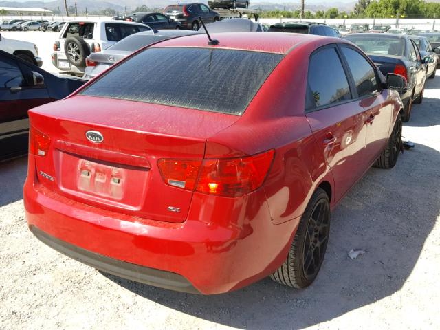 KNAFU4A29D5664230 - 2013 KIA FORTE EX RED photo 4