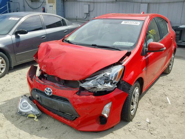 JTDKDTB35F1579107 - 2015 TOYOTA PRIUS C RED photo 2