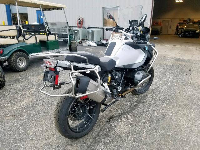 WB10A1208FZ097420 - 2015 BMW R1200 GS A WHITE photo 4