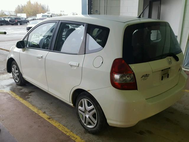 JHMGD38488S812446 - 2008 HONDA FIT WHITE photo 3