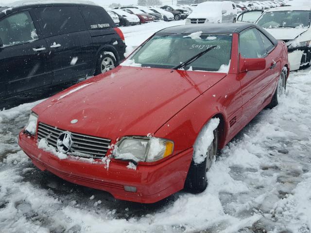 WDBFA67E8PF073151 - 1993 MERCEDES-BENZ 500 SL RED photo 2