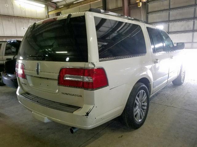 5LMFL27587LJ15350 - 2007 LINCOLN NAVIGATOR WHITE photo 4