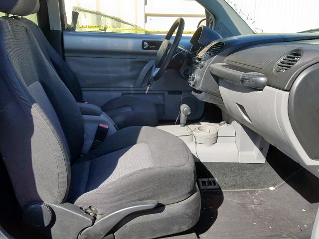 3VWCK31CX4M407079 - 2004 VOLKSWAGEN NEW BEETLE ლურჯი ფოტო 5