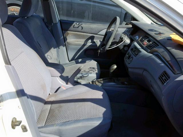 JA3AJ26E73U081509 - 2003 MITSUBISHI LANCER ES WHITE photo 5