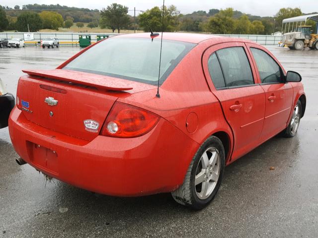 1G1AL58F187117941 - 2008 CHEVROLET COBALT LT RED photo 4