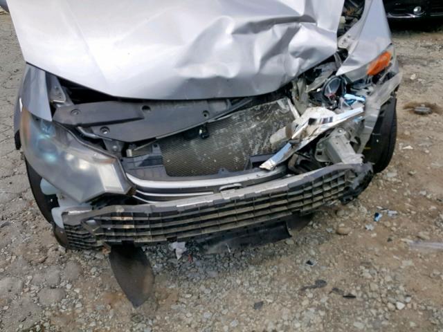 JHMZE2H55AS042379 - 2010 HONDA INSIGHT LX SILVER photo 9