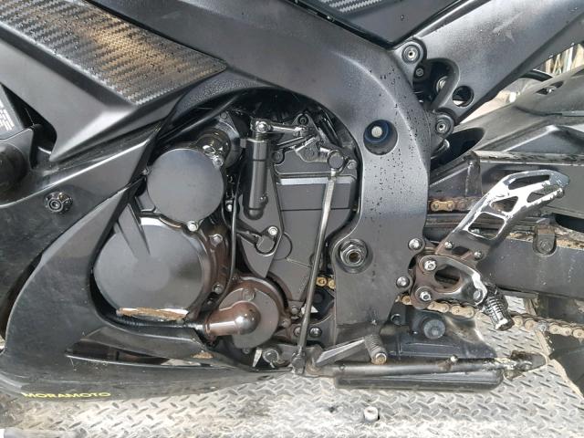 JS1GR7MA5B2103139 - 2011 SUZUKI GSX750 BLACK photo 9