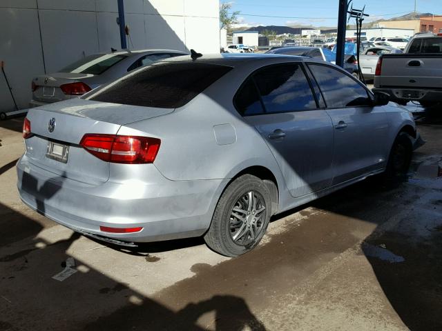 3VW1K7AJ8FM330213 - 2015 VOLKSWAGEN JETTA BASE SILVER photo 4