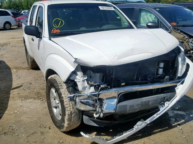 1N6AD0ER2AC416757 - 2010 NISSAN FRONTIER C WHITE photo 1