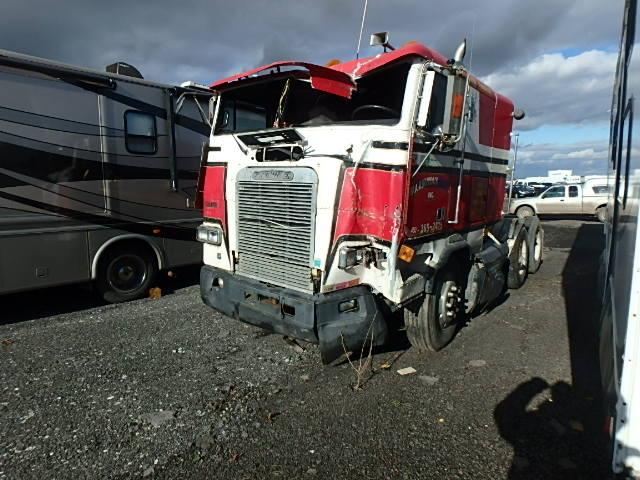 1FUYAZYB2NH524732 - 1992 FREIGHTLINER COE FLA086 RED photo 2