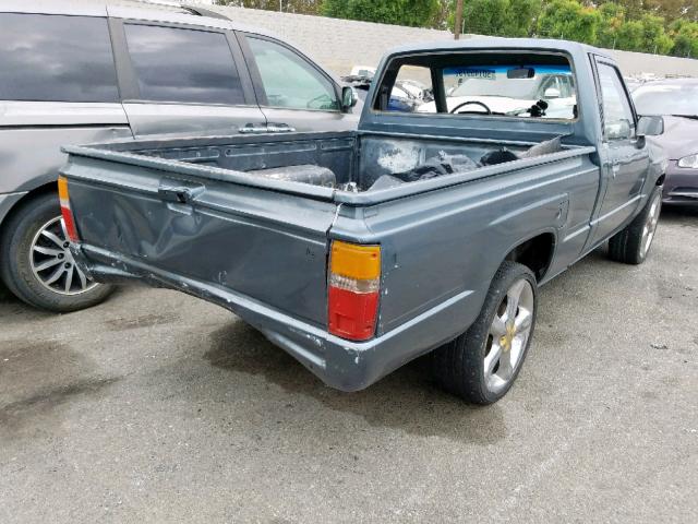 JT4RN50R3J5137250 - 1988 TOYOTA PICKUP 1/2 GRAY photo 4