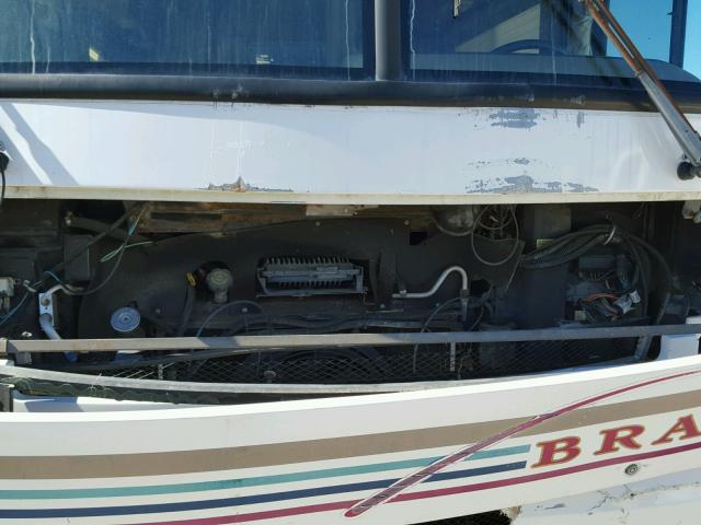 5B4KP37JXX3311809 - 1999 WORKHORSE CUSTOM CHASSIS MOTORHOME WHITE photo 7