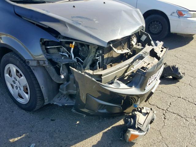 1G1JB6SG5E4136130 - 2014 CHEVROLET SONIC LS CHARCOAL photo 9