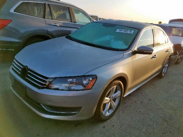 1VWBP7A31DC075622 - 2013 VOLKSWAGEN PASSAT SE SILVER photo 2