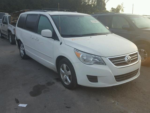 2V4RW3DG6BR642140 - 2011 VOLKSWAGEN ROUTAN SE WHITE photo 1