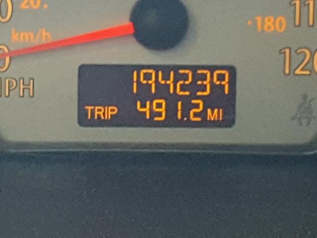 1G8AW12F03Z182450 - 2003 SATURN ION LEVEL SILVER photo 8